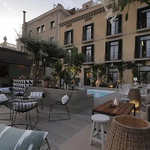 Hotel Oasis **